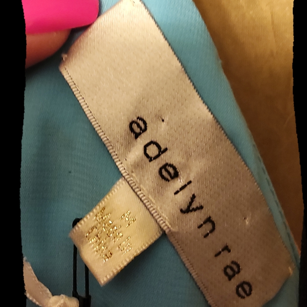 NWT Adelyn Rae Dress Size Medium - Picture 3 of 7